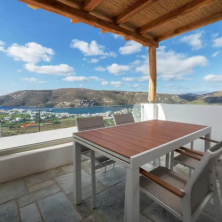 Holiday home West Side Pool House By Hostandros *