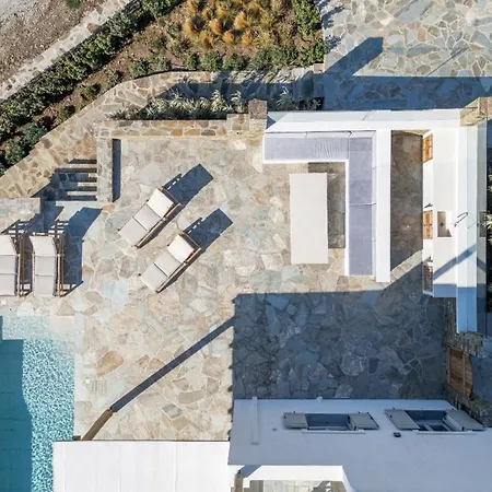 West Side Pool House By Hostandros
