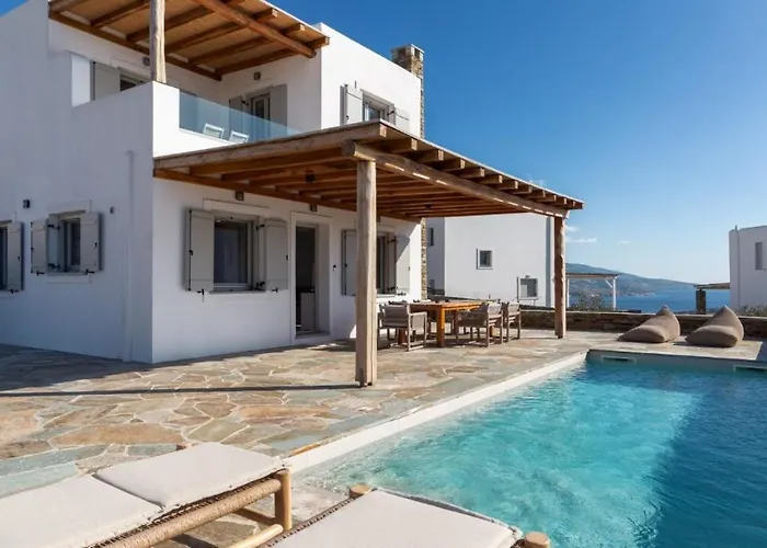 West Side Pool House By Hostandros Holiday home