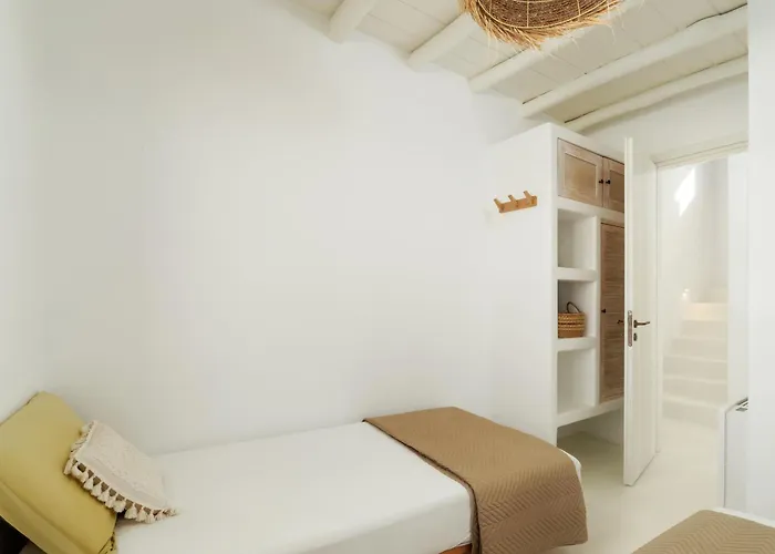 Holiday home West Side Pool House By Hostandros *