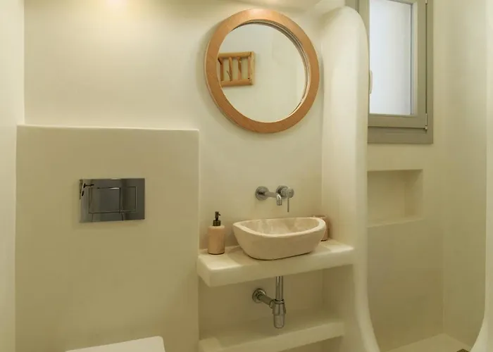 West Side Pool House By Hostandros Holiday home