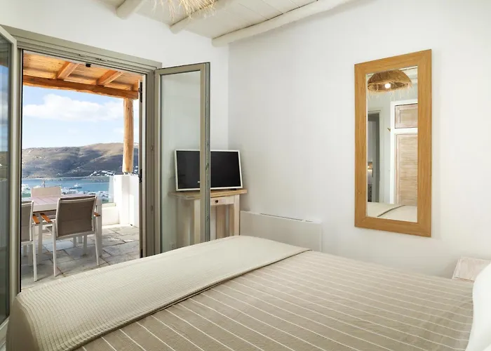 West Side Pool House By Hostandros Holiday home *