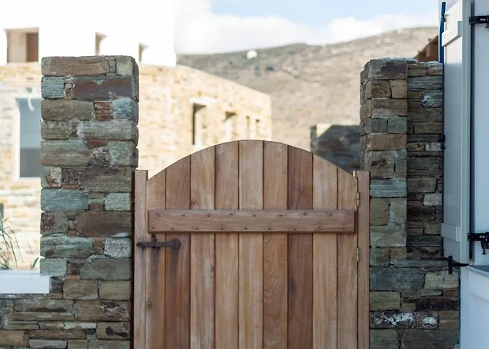 Holiday home West Side Pool House By Hostandros *